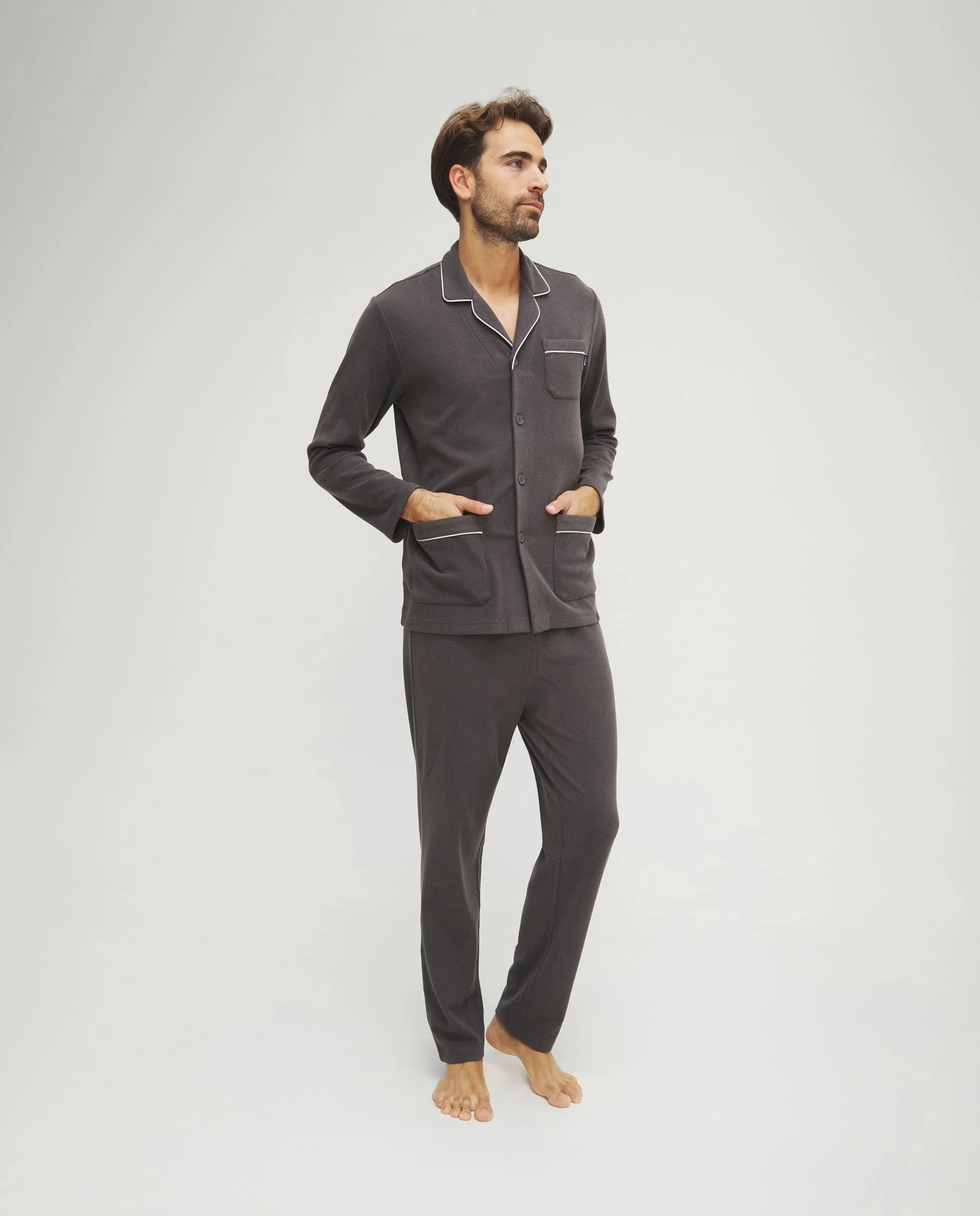 PIJAMA ABIERTO GRIS CON VIVO
